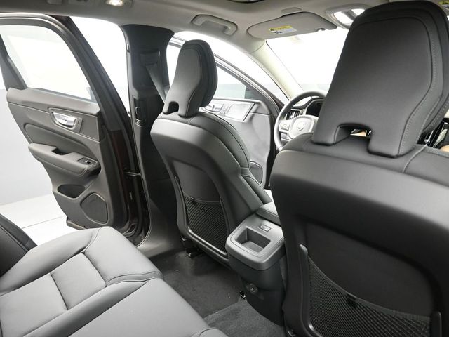 2026 Volvo XC60 Plus - Photo 15