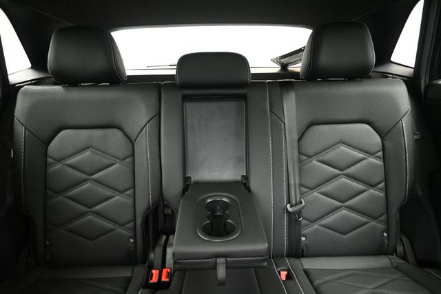 2026 Volkswagen Atlas Cross Sport SE w/Tech - Photo 36