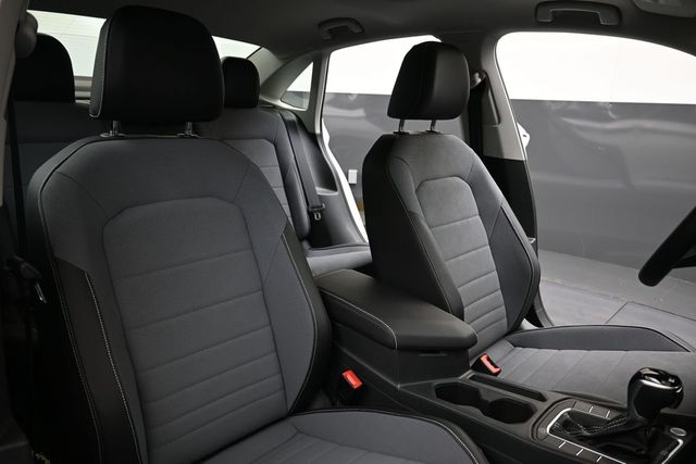 2026 Volkswagen Jetta SE - Photo 13