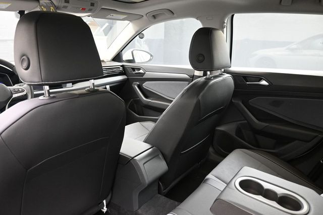 2026 Volkswagen Jetta SE - Photo 19