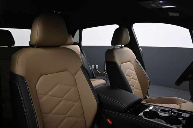 2026 Volkswagen Atlas Cross Sport SE w/Tech - Photo 13