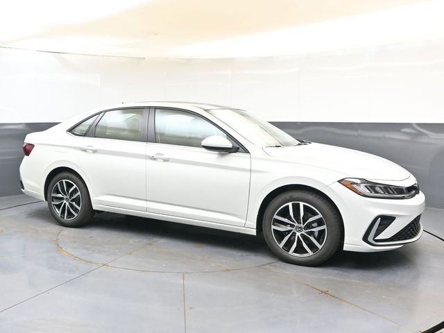 2026 Volkswagen Jetta SE - Photo 7