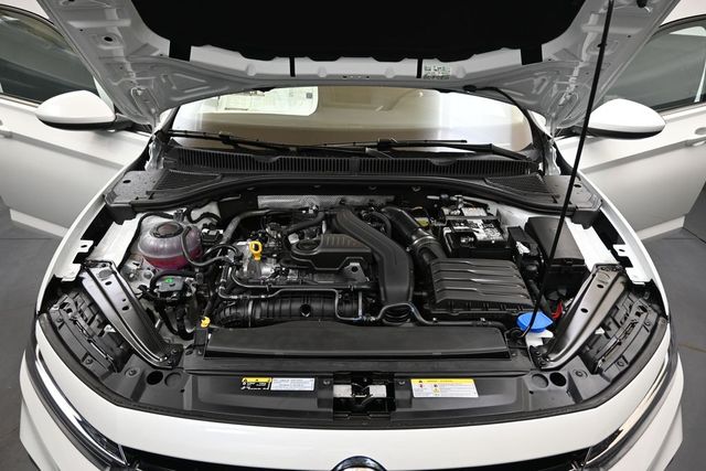 2026 Volkswagen Jetta SE - Photo 9
