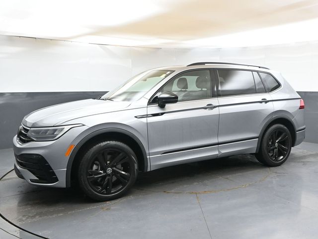 Used 2024 Volkswagen Tiguan 2.0T SE R-Line Black SUV