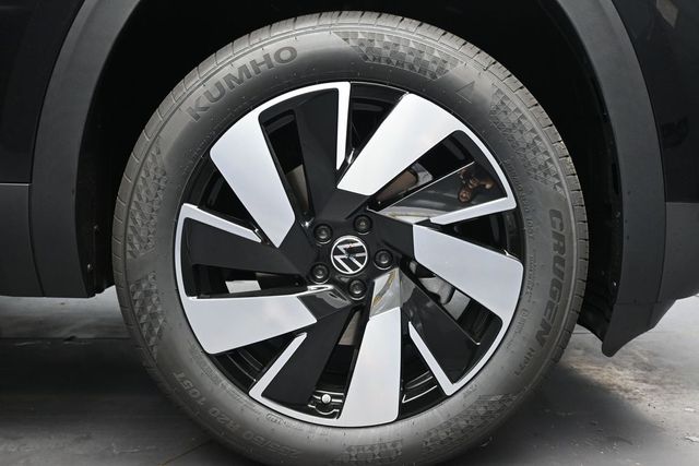 2026 Volkswagen Atlas Cross Sport SE w/Tech - Photo 10