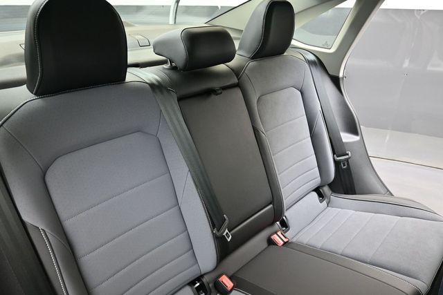 2026 Volkswagen Jetta SE - Photo 16