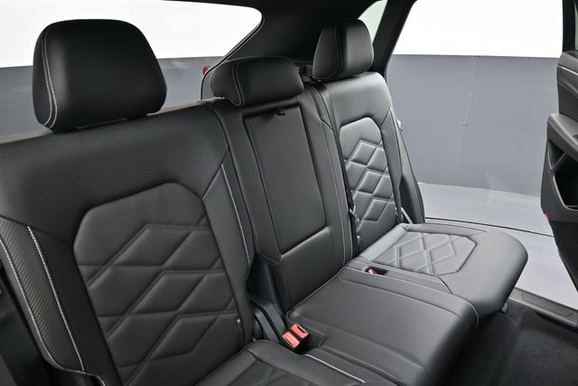 2026 Volkswagen Atlas Cross Sport SE w/Tech - Photo 16