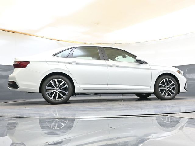 2026 Volkswagen Jetta SE - Photo 43