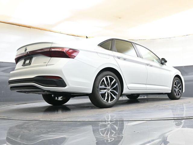 2026 Volkswagen Jetta SE - Photo 42