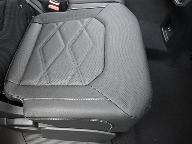 2026 Volkswagen Atlas SE w/Tech - Photo 16