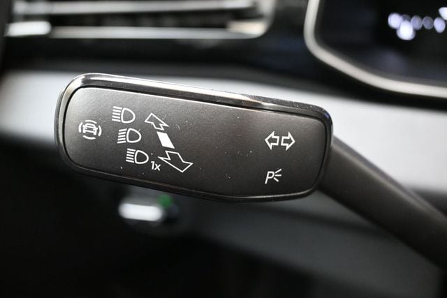 2026 Volkswagen Jetta SE - Photo 28