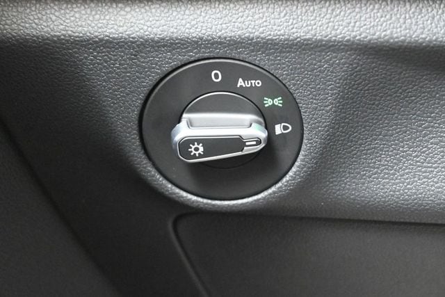 2026 Volkswagen Jetta SE - Photo 23