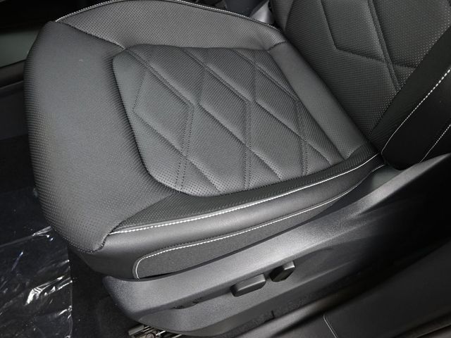 2026 Volkswagen Atlas SE w/Tech - Photo 24
