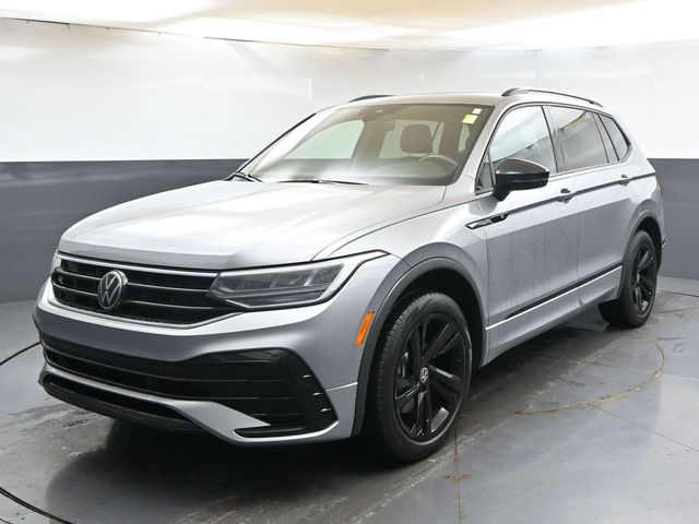 2024 Volkswagen Tiguan SE R-LINE BLACK