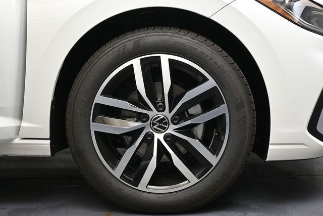 2026 Volkswagen Jetta SE - Photo 10