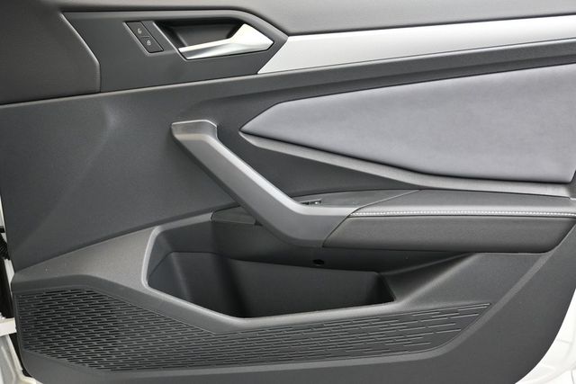 2026 Volkswagen Jetta SE - Photo 11