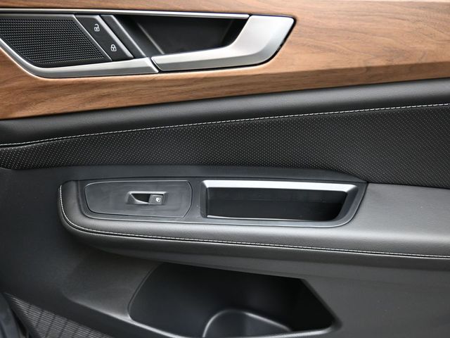 2026 Volkswagen Atlas SE w/Tech - Photo 11