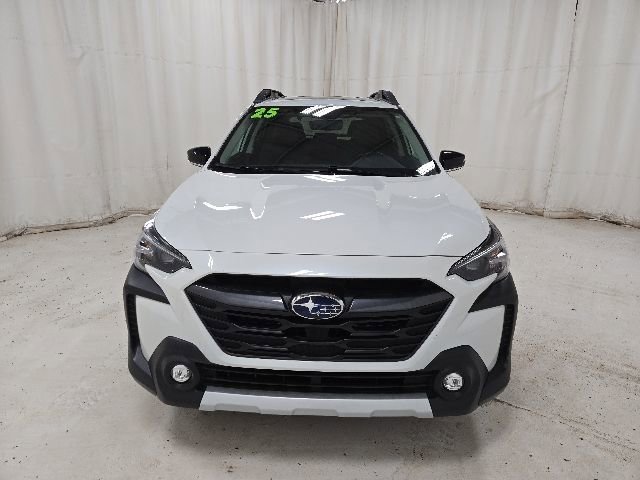 2025 Subaru Outback Limited - Photo 13