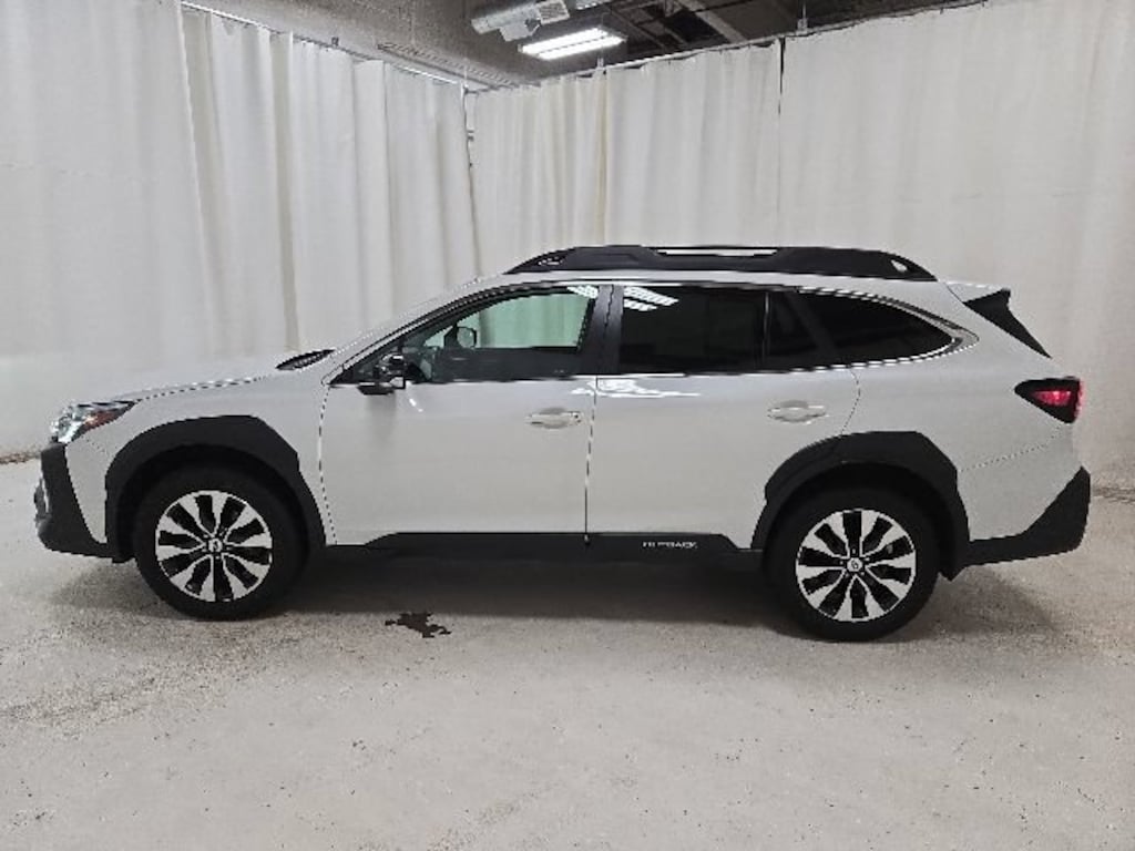Used 2025 Subaru Outback Limited XT SUV