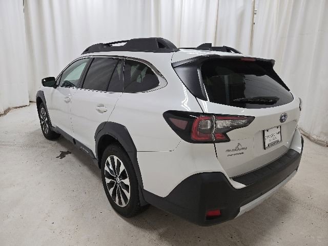 2025 Subaru Outback Limited - Photo 15