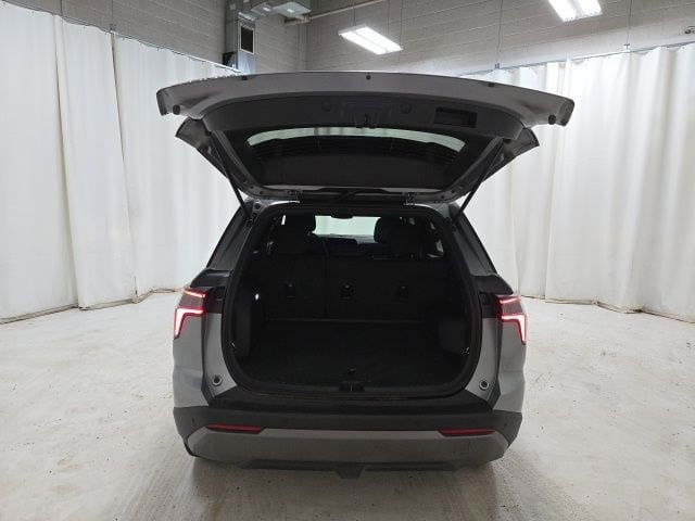2025 Chevrolet Equinox LT - Photo 9