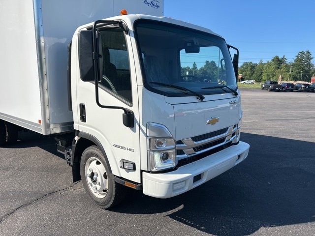 2024 Chevrolet Silverado 4500HD photo 2