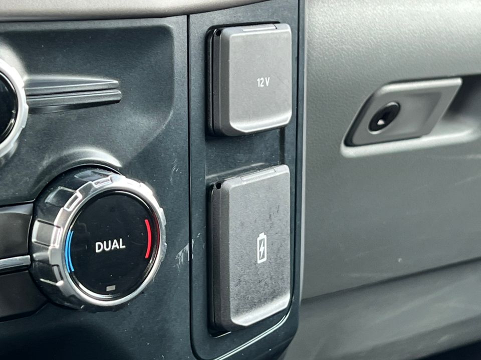 2025 Ford F-150 XLT - Photo 28