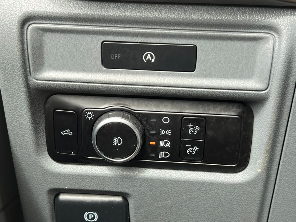 2025 Ford F-150 XLT - Photo 19