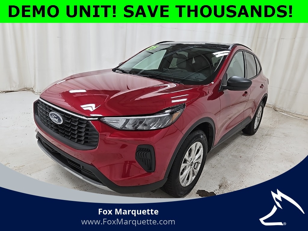 2025 Ford Escape Base's photo