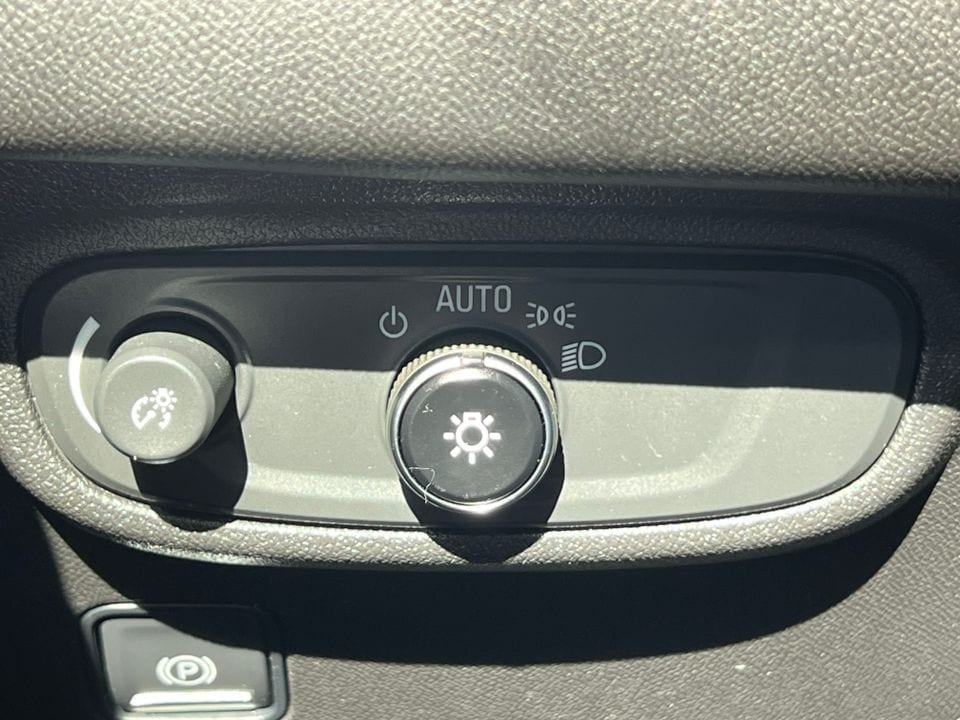 2022 GMC Terrain SLE - Photo 15