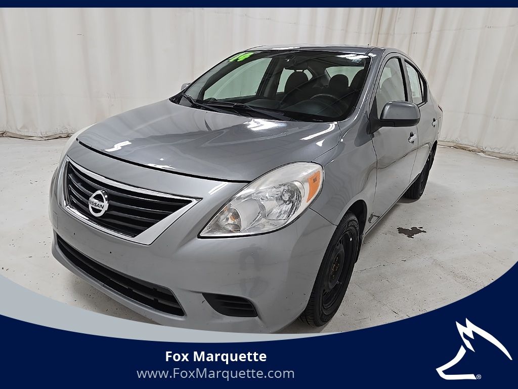 2014 Nissan Versa Sedan SV
