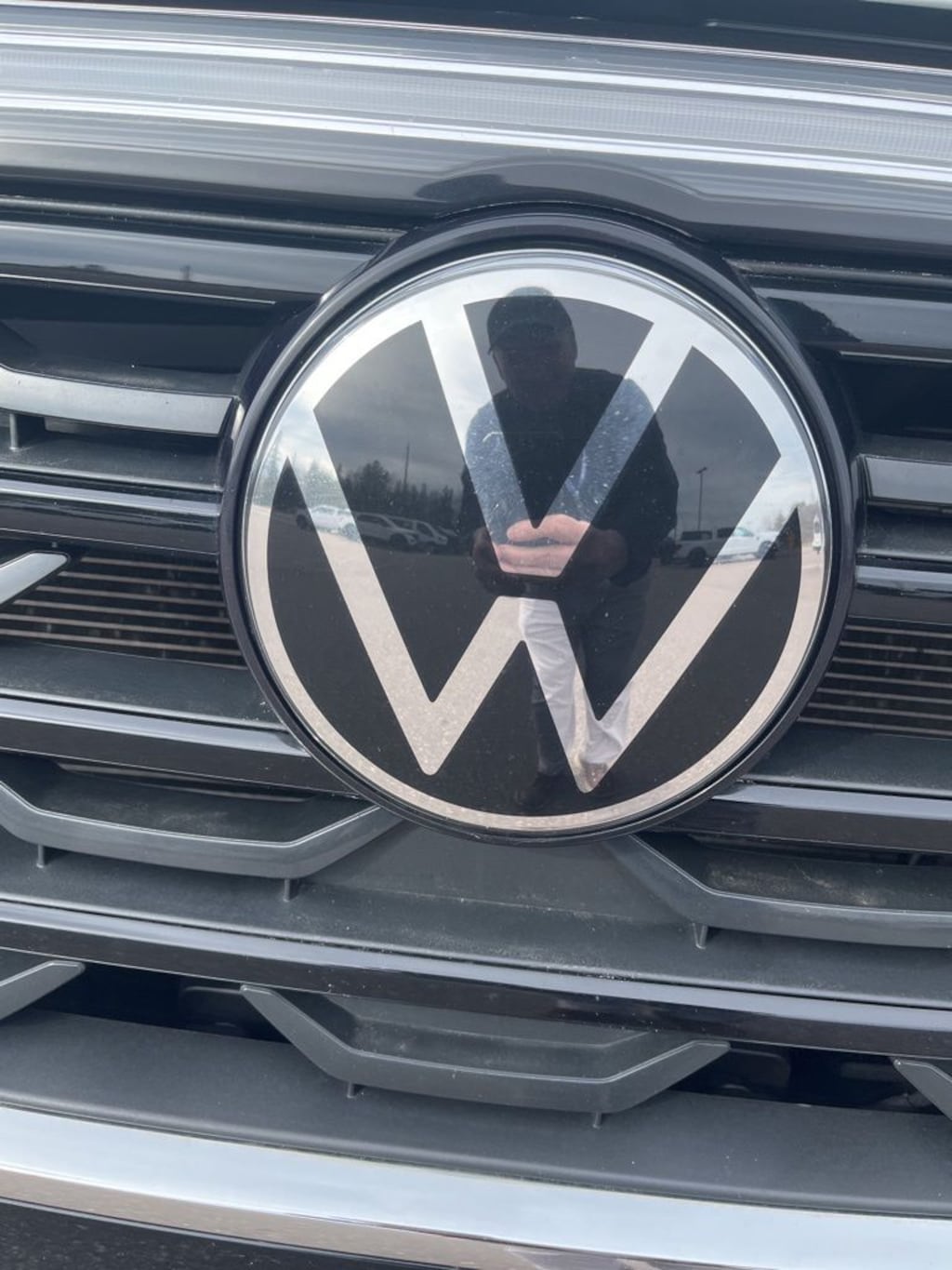 Used 2024 Volkswagen Atlas Cross Sport 2.0T SE SUV