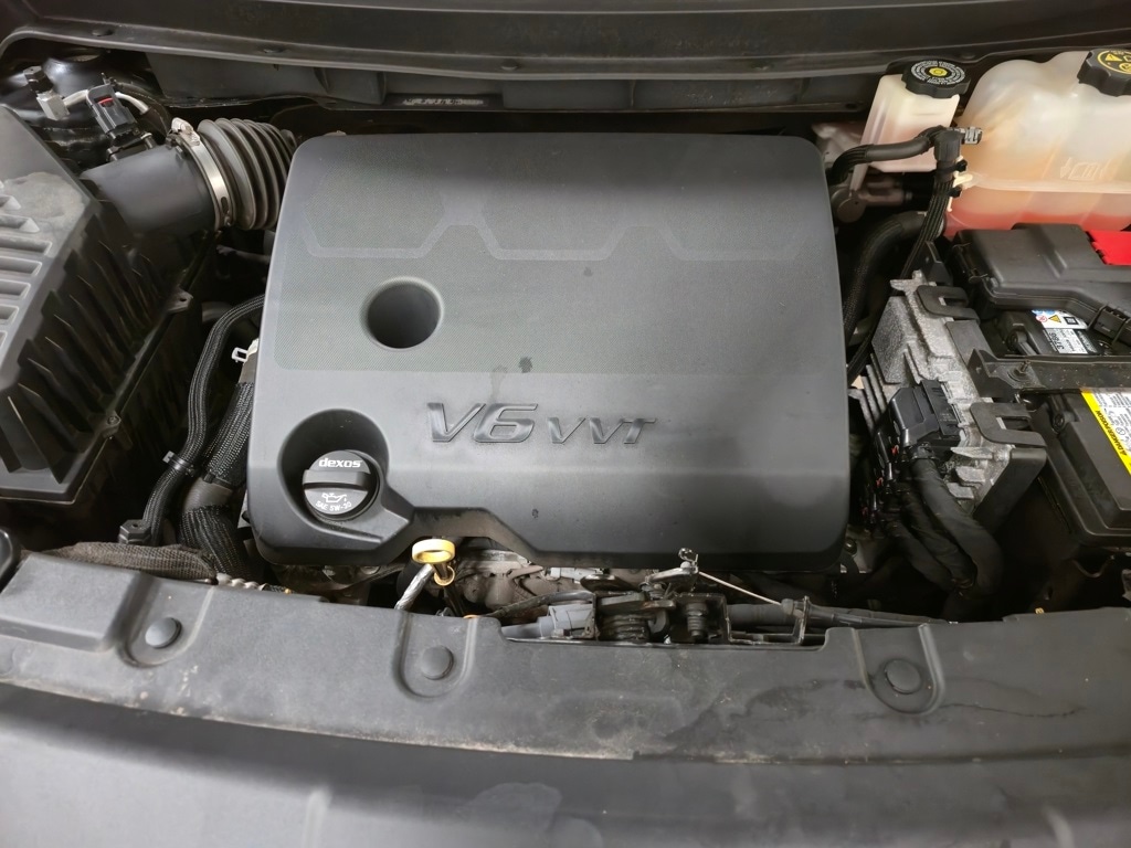 Used 2021 Chevrolet Traverse LT SUV