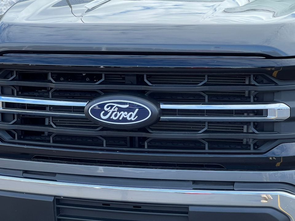 2025 Ford F-150 XLT - Photo 36