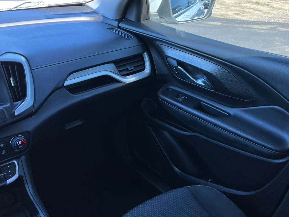 2022 GMC Terrain SLE - Photo 30
