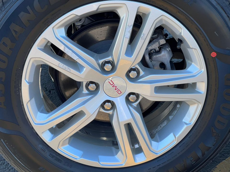 2022 GMC Terrain SLE - Photo 6