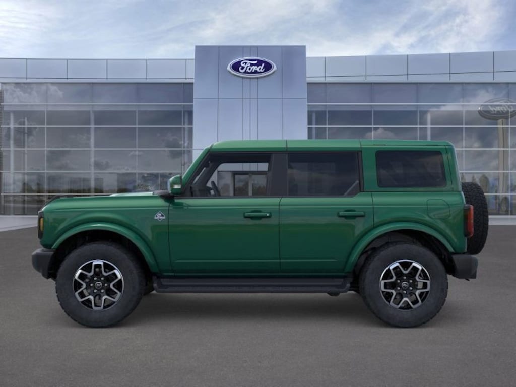 New 2025 Ford Bronco Outer Banks SUV