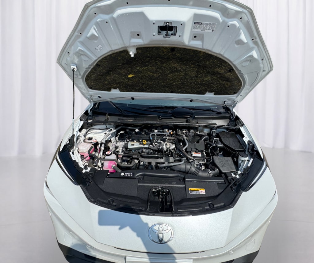 Used 2024 Toyota Prius LE Hatchback