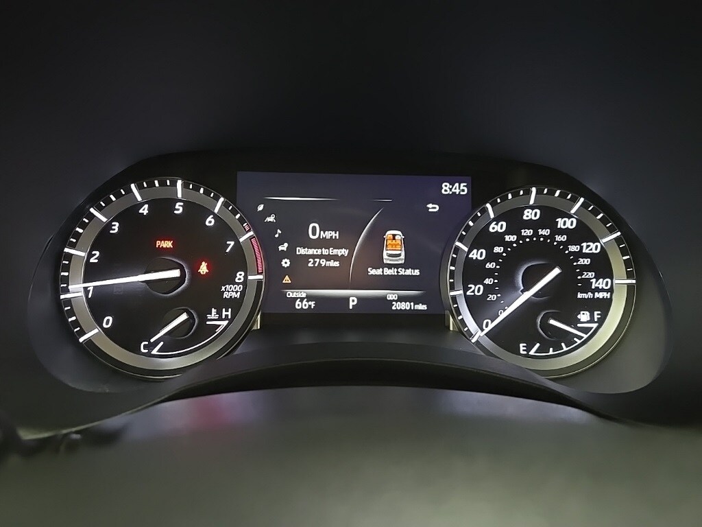 2022 Toyota Highlander XLE photo 2