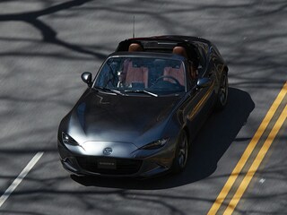 2023 Mazda MX-5 Miata RF Grand Touring CONVERTIBLE