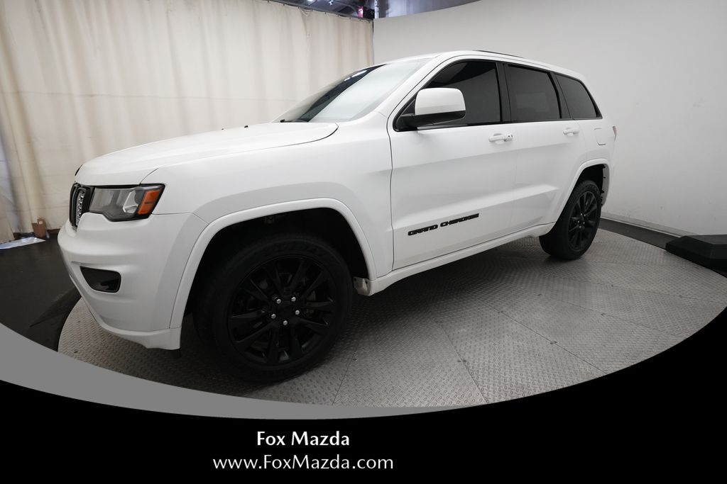 2019 Jeep Grand Cherokee Altitude 4WD's photo
