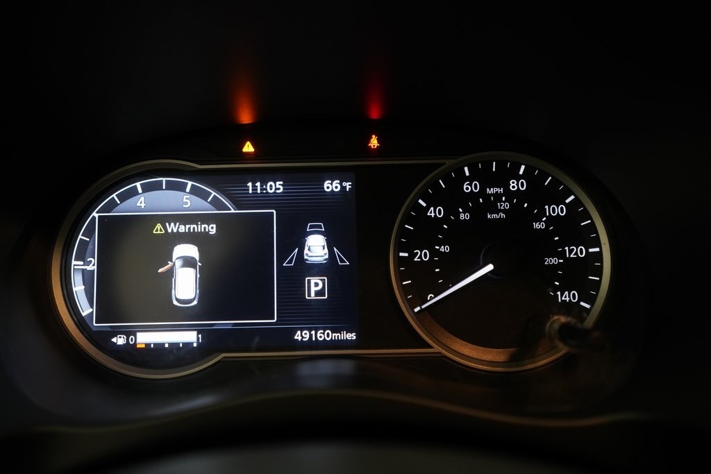Used 2018 Nissan Kicks SR with VIN 3N1CP5CU8JL507188 for sale in Holland, MI