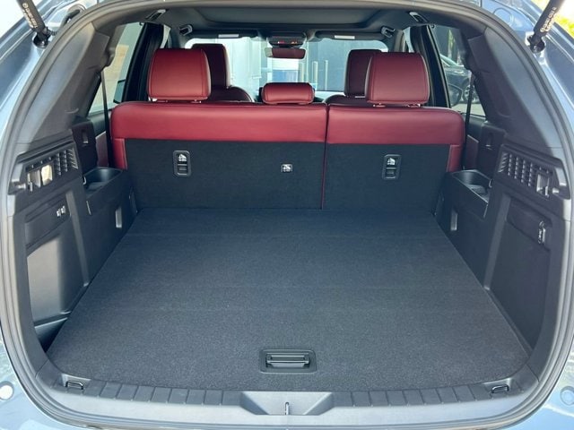 2026 Mazda CX-70 Premium Package - Photo 38