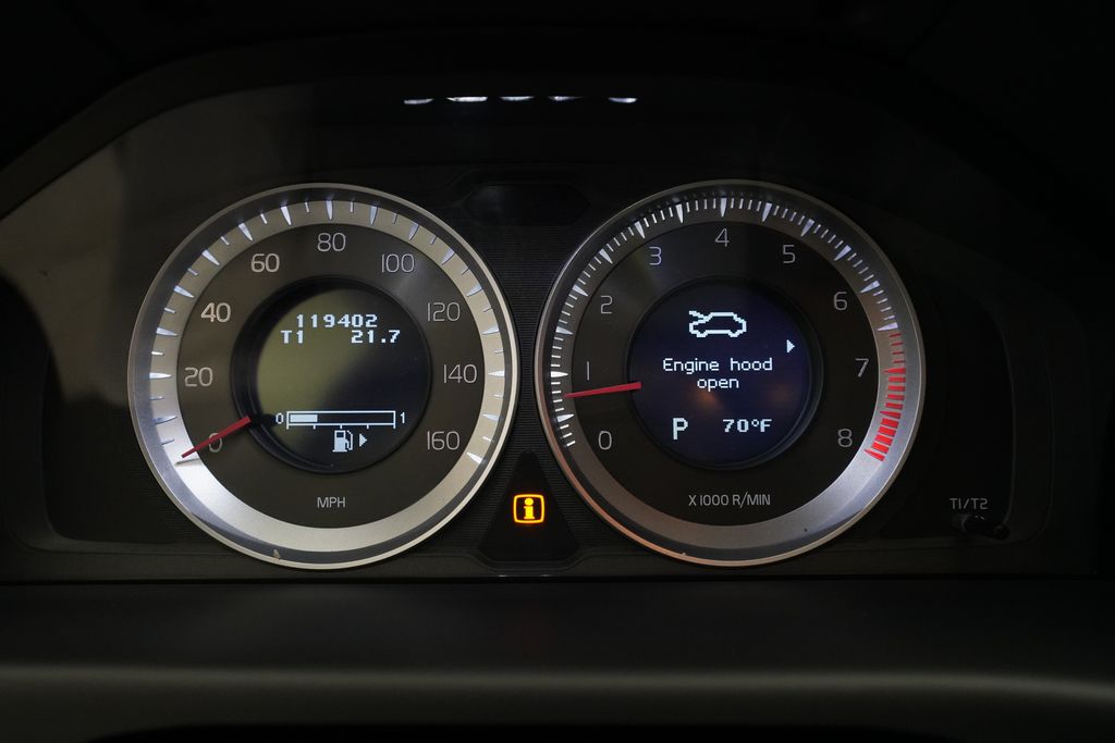 Used 2012 Volvo XC70 T6 with VIN YV4902BZ0C1128748 for sale in Grand Rapids, MI