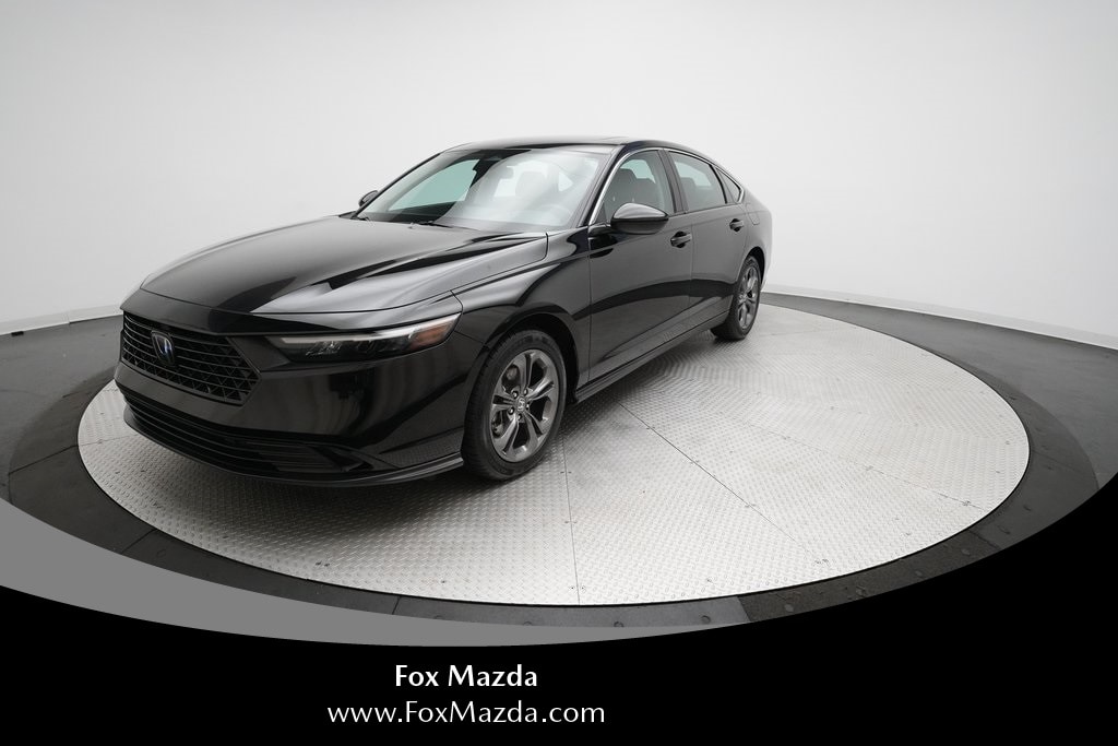 2023 Honda Accord EX's photo