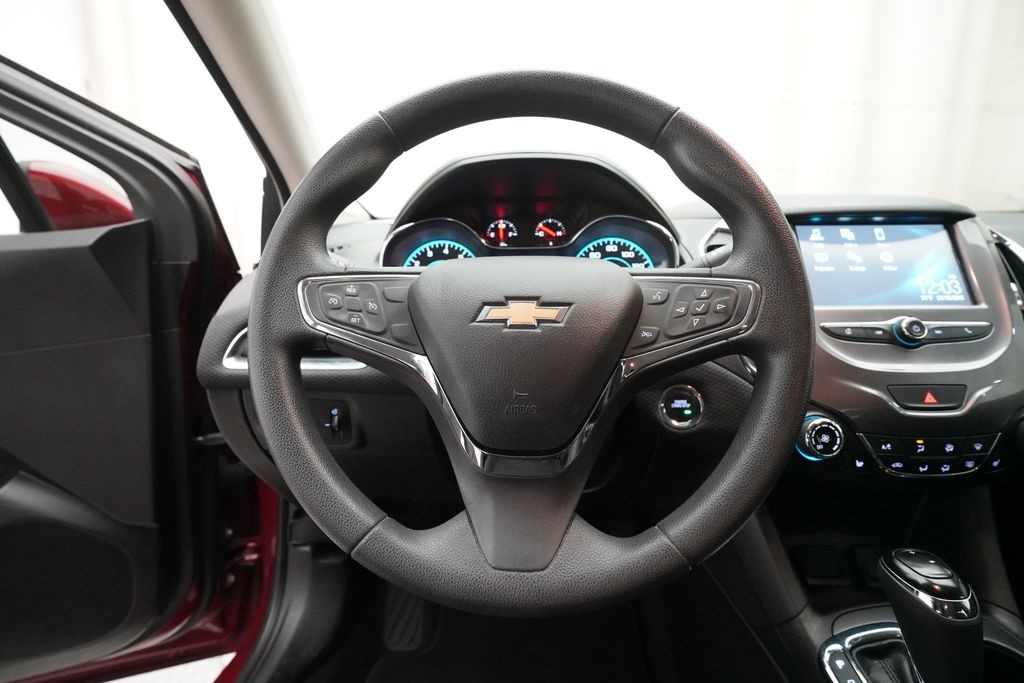 Used 2018 Chevrolet Cruze LT Sedan