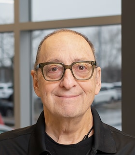 Staff member Stephan Becker from ID_71595c