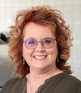 Staff member MICHELLE ROSEBOOM from ID_a389a5