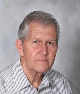 Staff member Lee Guilford from ID_72fa92
