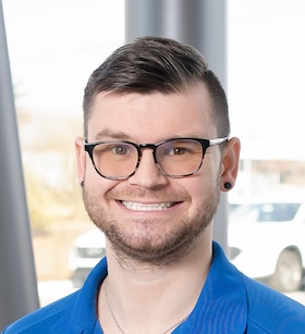Staff member Derek Swinson from ID_09d34b